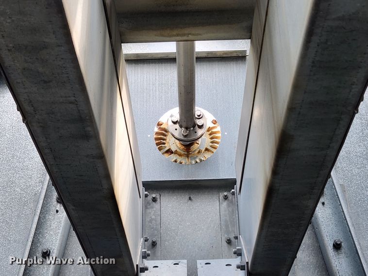 image for item MW9568 Fairbanks Morse 38TDD8 1/8  generator