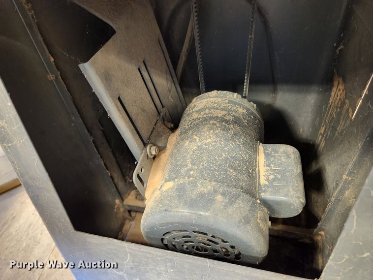 image for item MW9595 (3) belt sanders