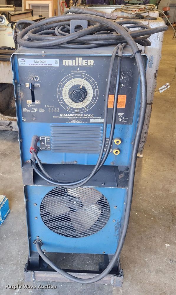 image for item MW9608 (2) Miller Dialarc 250P welders
