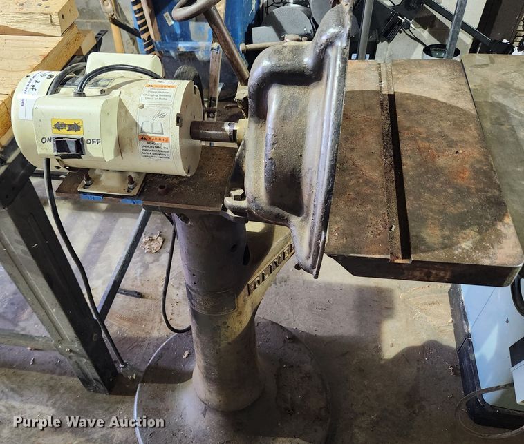 image for item MW9613 Tools