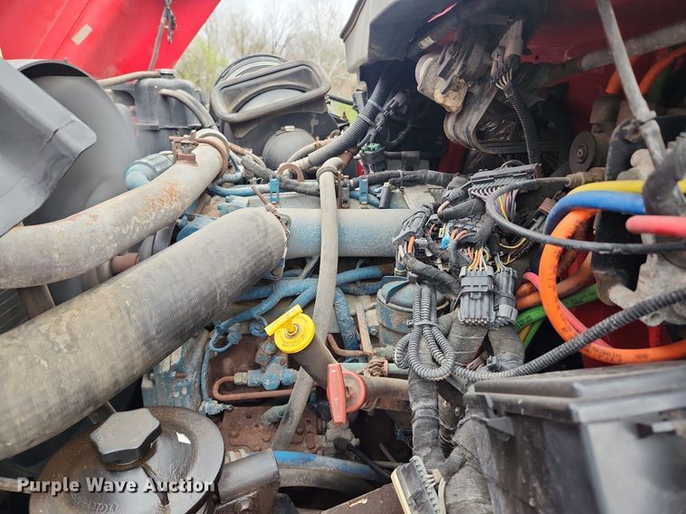 image for item MW9638 2007 International 7400  dump truck