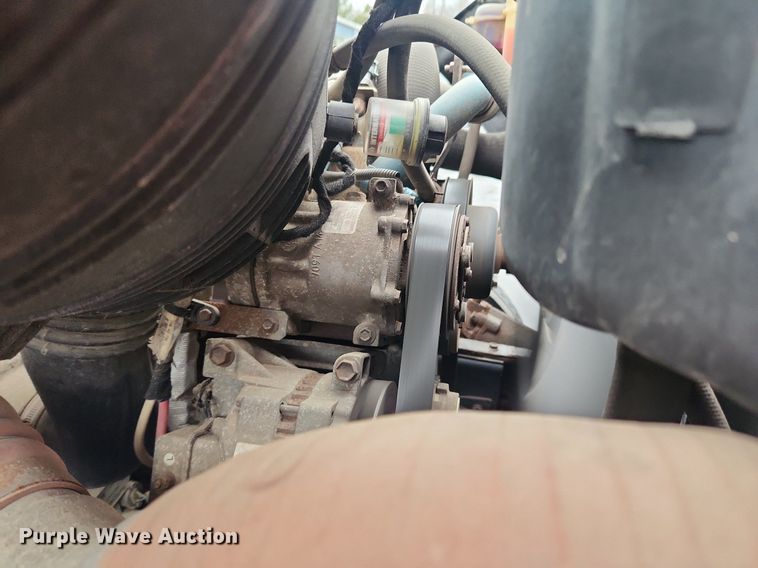 image for item MW9638 2007 International 7400  dump truck