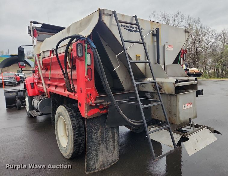 image for item MW9638 2007 International 7400  dump truck