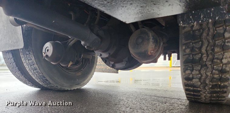 image for item MW9638 2007 International 7400  dump truck