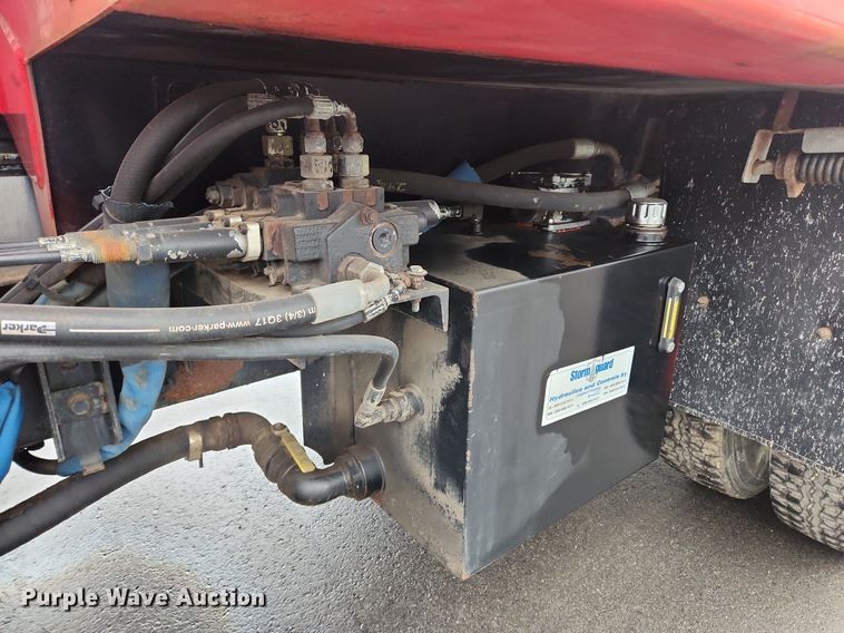 image for item MW9638 2007 International 7400  dump truck