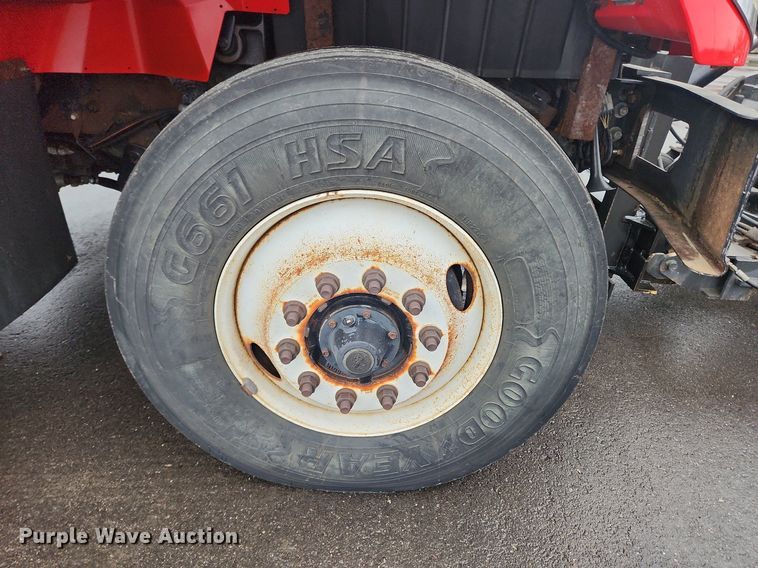 image for item MW9638 2007 International 7400  dump truck