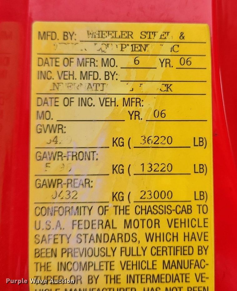 image for item MW9638 2007 International 7400  dump truck