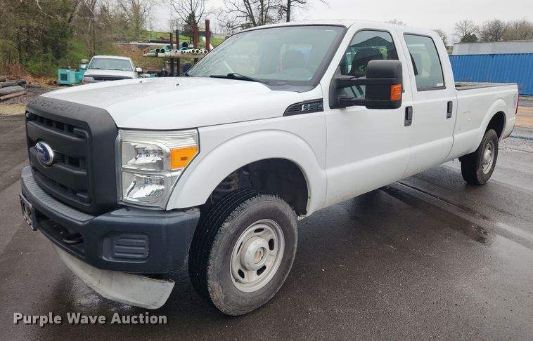 image for item MW9639 2011 Ford F250 Super Duty XL  Crew Cab pickup truck