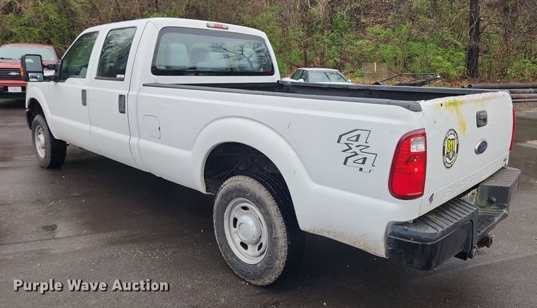 image for item MW9639 2011 Ford F250 Super Duty XL  Crew Cab pickup truck