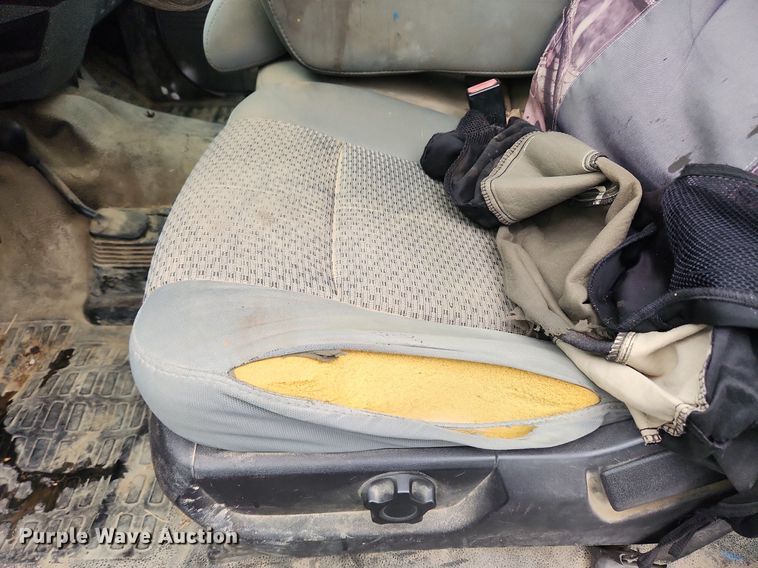 image for item MW9639 2011 Ford F250 Super Duty XL  Crew Cab pickup truck