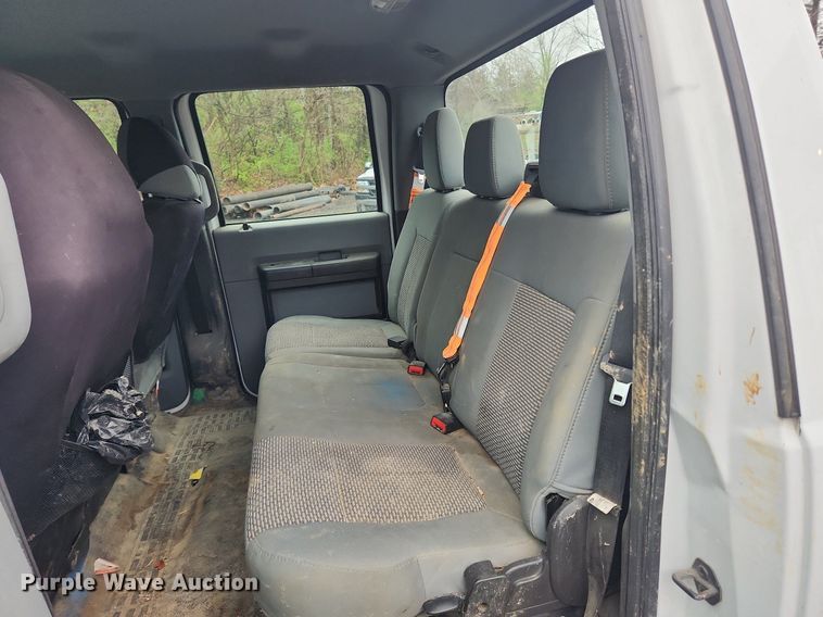 image for item MW9639 2011 Ford F250 Super Duty XL  Crew Cab pickup truck