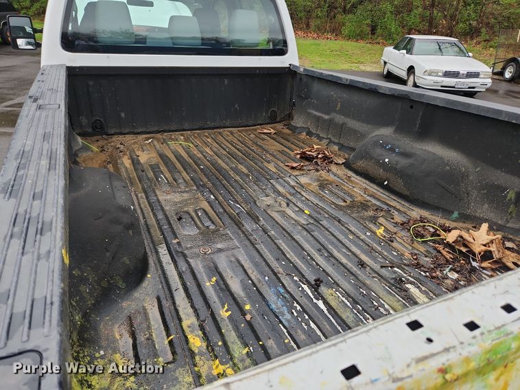 image for item MW9639 2011 Ford F250 Super Duty XL  Crew Cab pickup truck