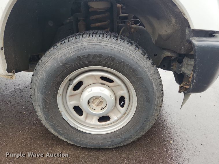 image for item MW9639 2011 Ford F250 Super Duty XL  Crew Cab pickup truck