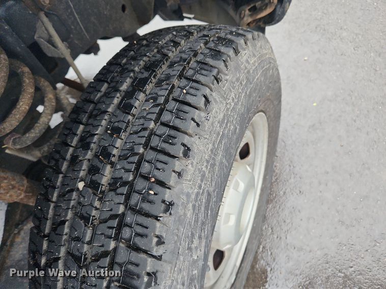 image for item MW9639 2011 Ford F250 Super Duty XL  Crew Cab pickup truck