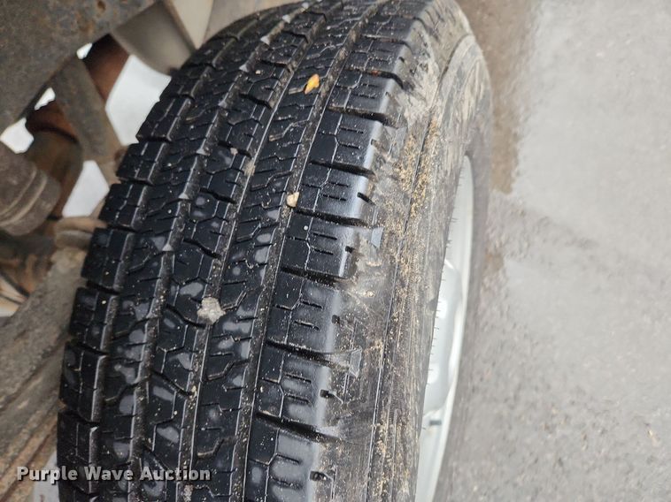 image for item MW9639 2011 Ford F250 Super Duty XL  Crew Cab pickup truck