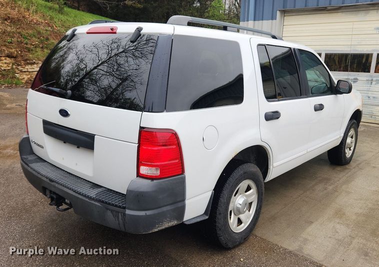 image for item MW9640 2003 Ford Explorer  SUV