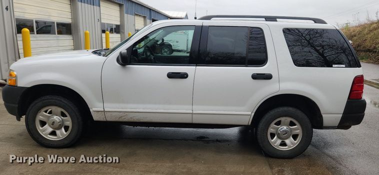 image for item MW9640 2003 Ford Explorer  SUV