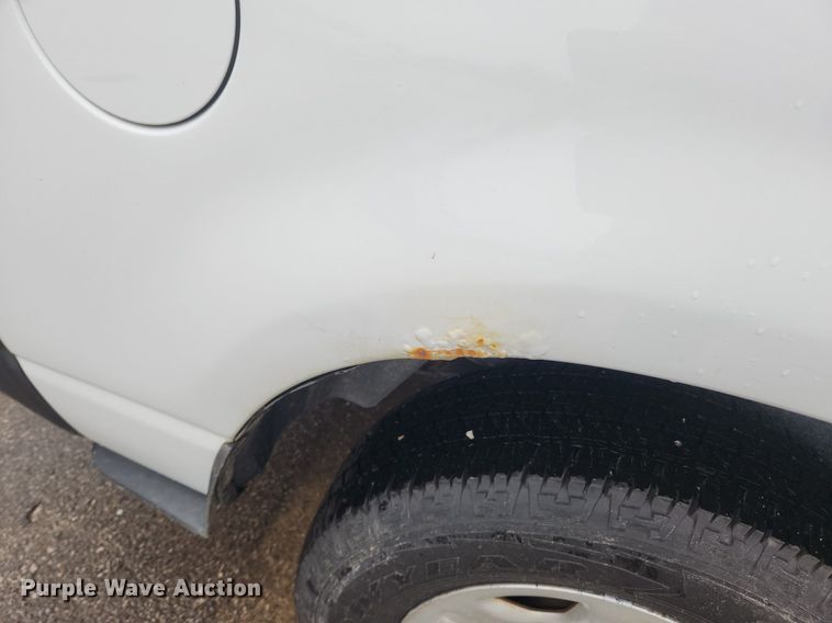 image for item MW9640 2003 Ford Explorer  SUV