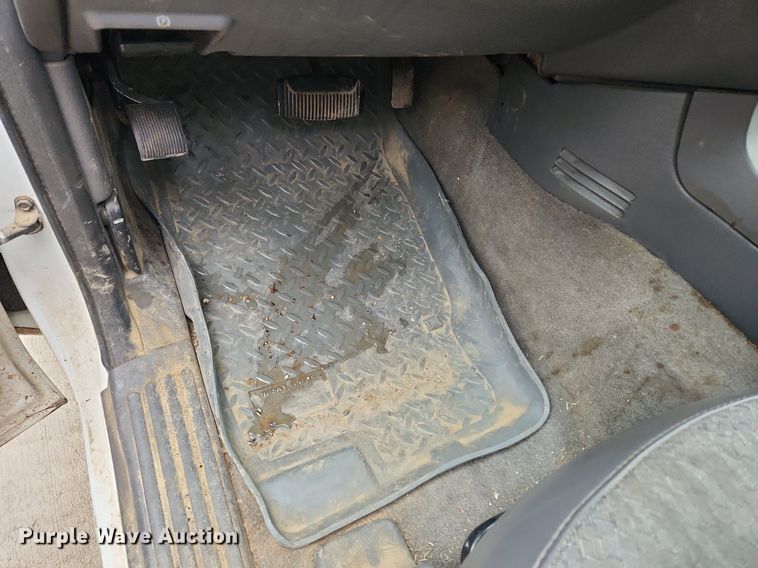 image for item MW9640 2003 Ford Explorer  SUV