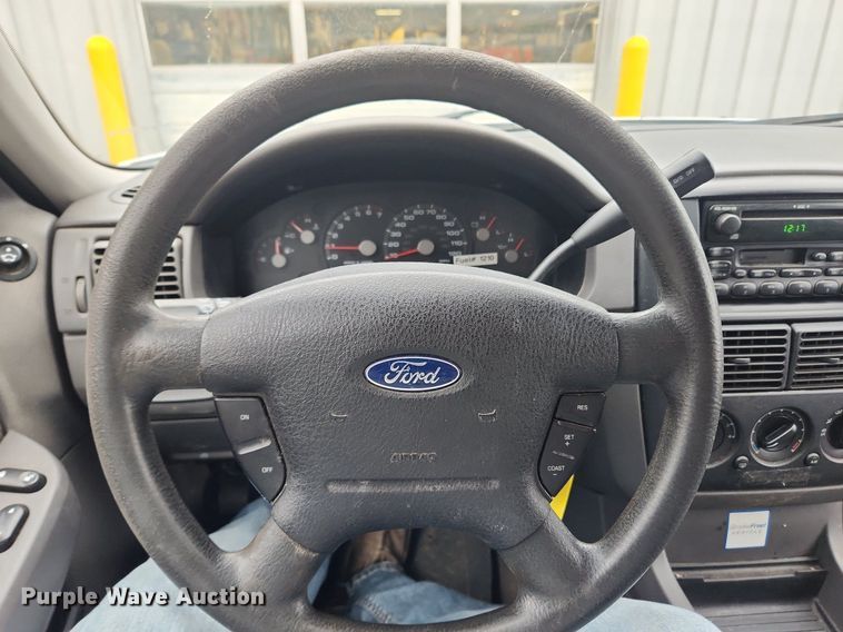 image for item MW9640 2003 Ford Explorer  SUV
