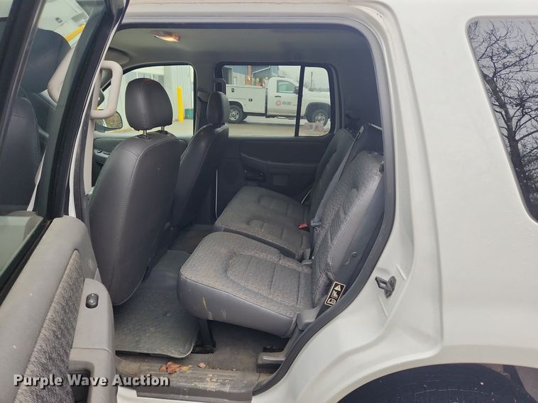 image for item MW9640 2003 Ford Explorer  SUV