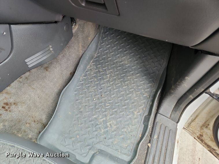 image for item MW9640 2003 Ford Explorer  SUV