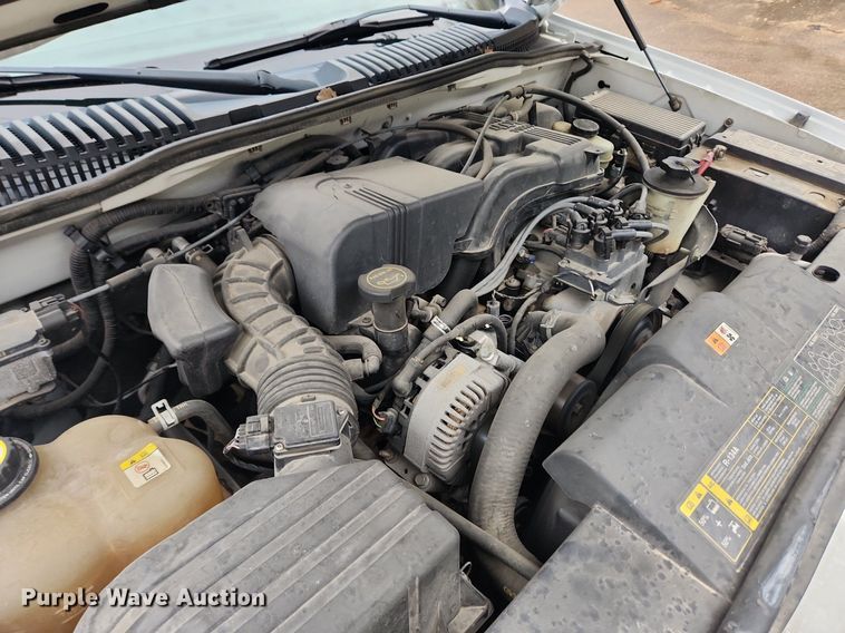 image for item MW9640 2003 Ford Explorer  SUV