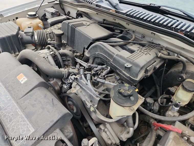 image for item MW9640 2003 Ford Explorer  SUV