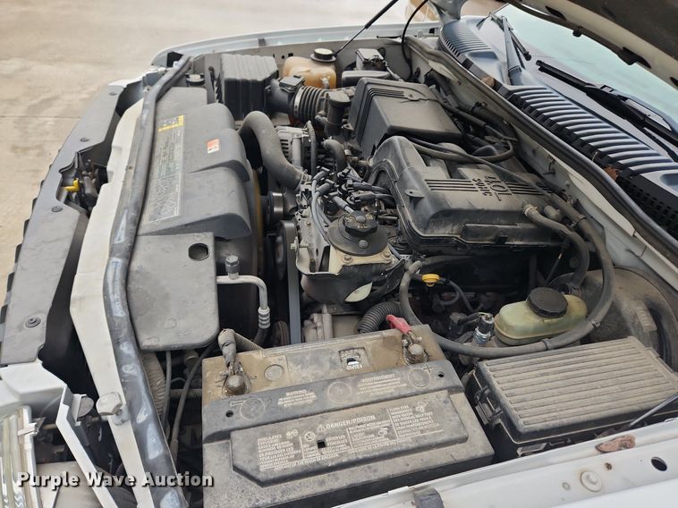 image for item MW9640 2003 Ford Explorer  SUV