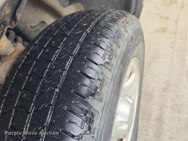 image for item MW9640 2003 Ford Explorer  SUV