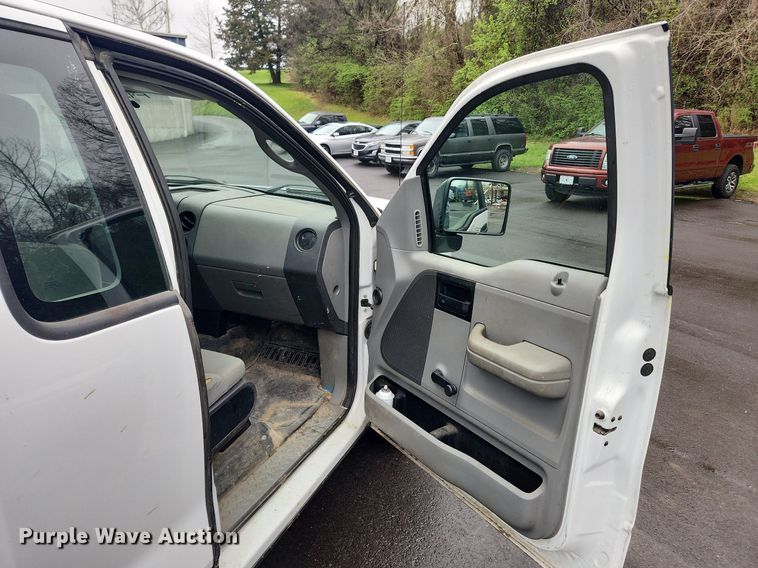 image for item MW9641 2007 Ford F150 XL  pickup truck