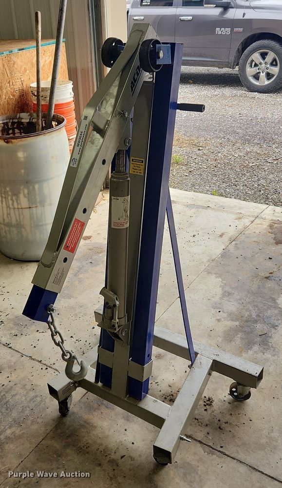 AC Delco engine hoist in Maryville, IL Item MW9644 sold Purple Wave