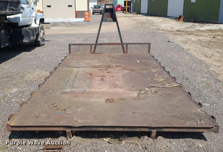 image for item MX9553 Hook lift flatbed