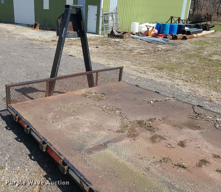 image for item MX9553 Hook lift flatbed