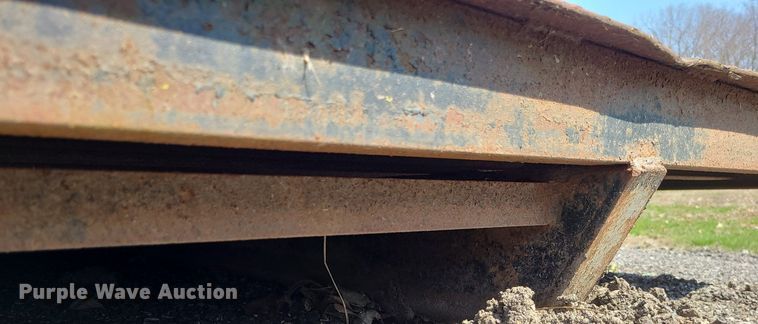 image for item MX9553 Hook lift flatbed