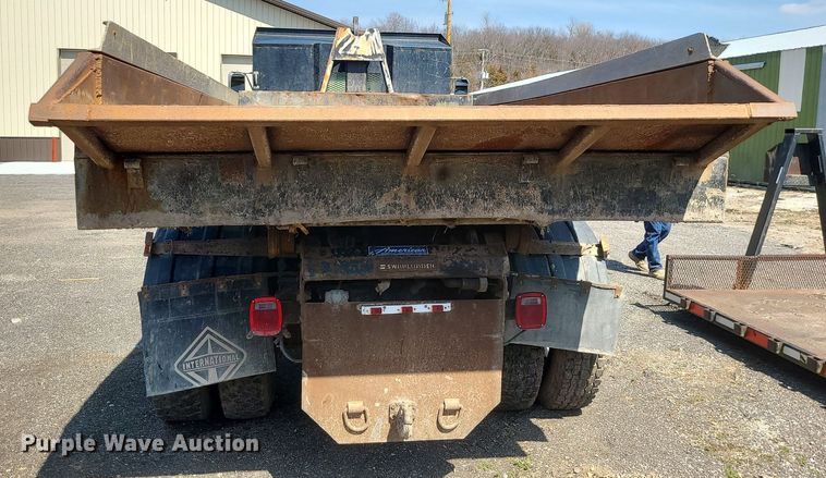 image for item MX9554 1998 Chevrolet C7500  dump truck