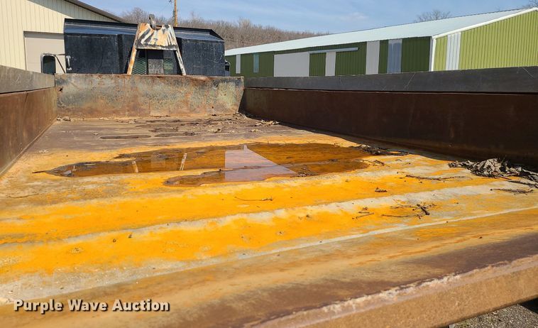 image for item MX9554 1998 Chevrolet C7500  dump truck