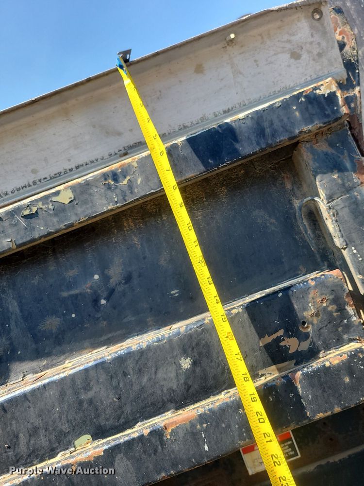 image for item MX9554 1998 Chevrolet C7500  dump truck