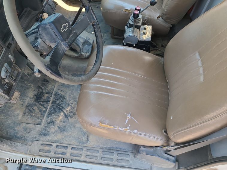 image for item MX9554 1998 Chevrolet C7500  dump truck