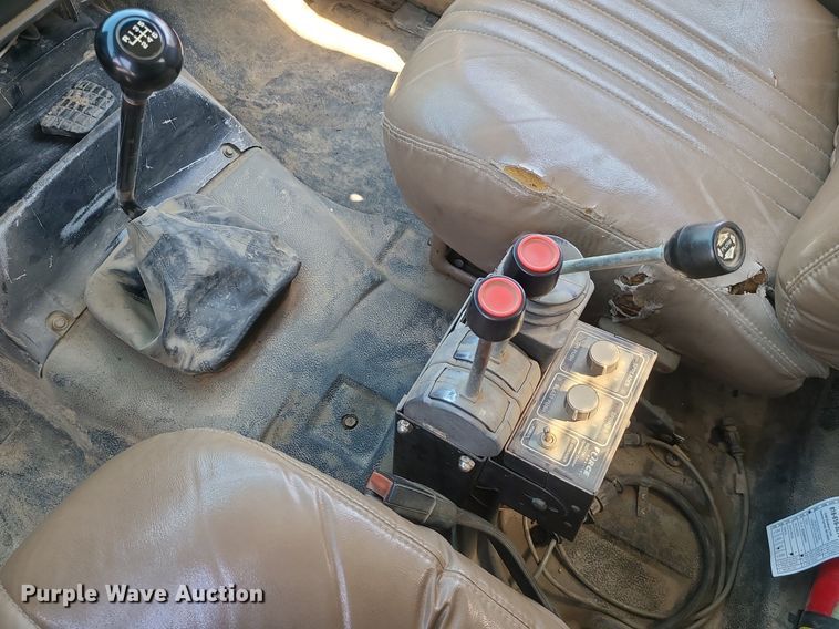 image for item MX9554 1998 Chevrolet C7500  dump truck