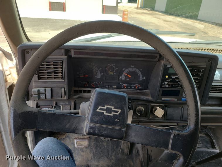 image for item MX9554 1998 Chevrolet C7500  dump truck