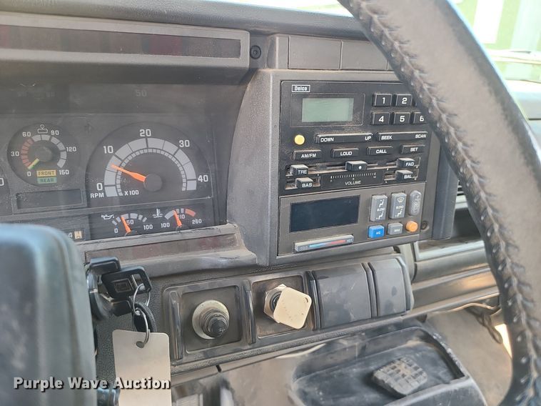 image for item MX9554 1998 Chevrolet C7500  dump truck