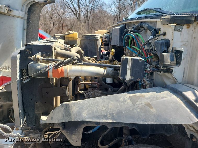 image for item MX9554 1998 Chevrolet C7500  dump truck