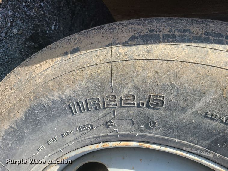 image for item MX9554 1998 Chevrolet C7500  dump truck