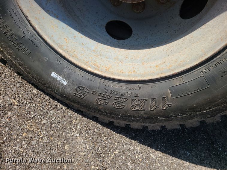 image for item MX9554 1998 Chevrolet C7500  dump truck