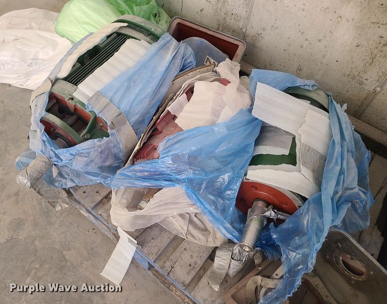 image for item MX9555 (4) electric motors