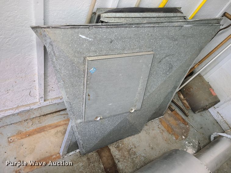 image for item MX9557 Caterpillar SR4  generator