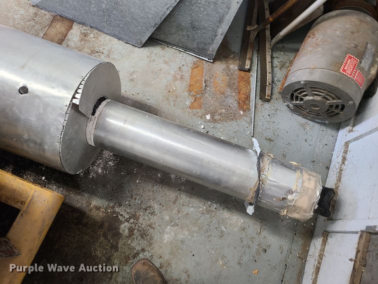 image for item MX9557 Caterpillar SR4  generator