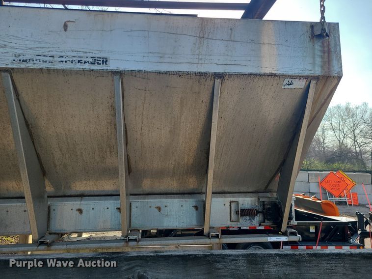 image for item MX9587 Monroe salt spreader