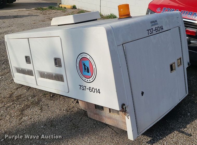 image for item MX9590 Shor-line  animal control bed